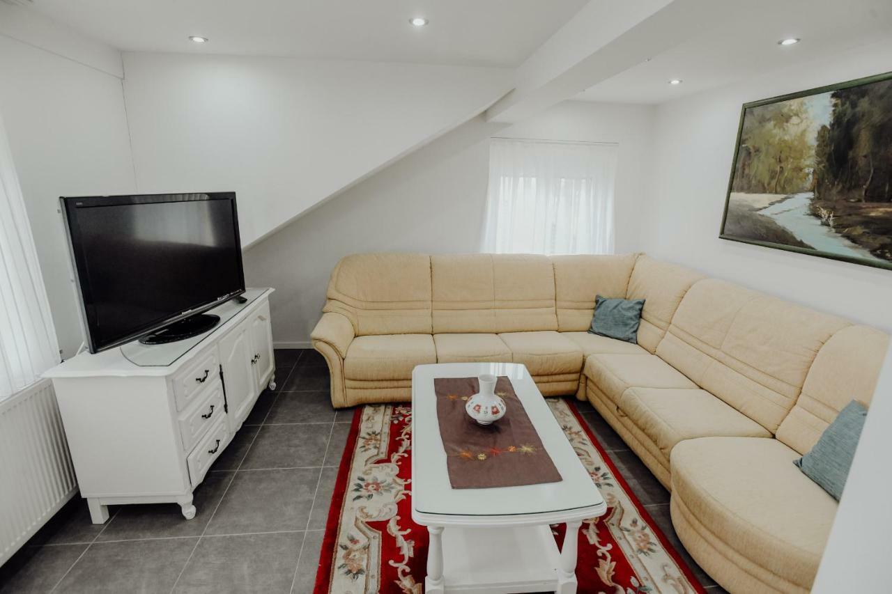Apartman Slavonia Ðakovo Buitenkant foto
