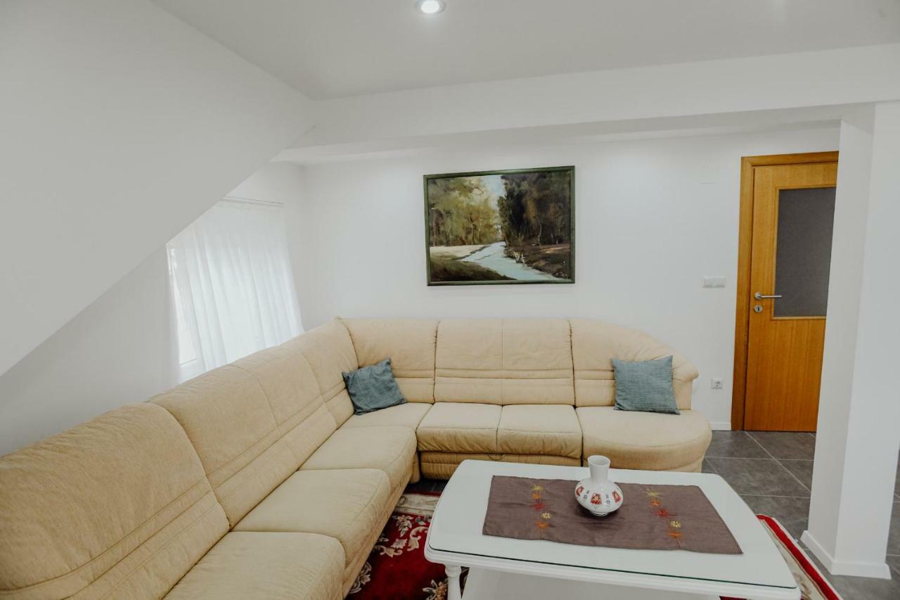 Apartman Slavonia Ðakovo Buitenkant foto